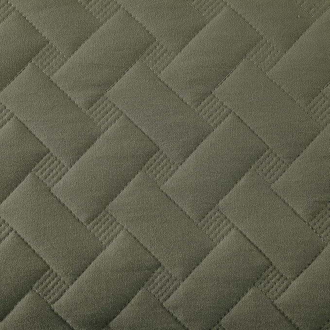WRENSONGE Queen Quilt Set-3 Pieces Basket Weave Olive Green Bedspreads Queen Size Quilt Bedding for All Seasons, Soft Summer Coverlet with 2 Pillow Shams Suitable for Bed, Couch, Quilt Blanket