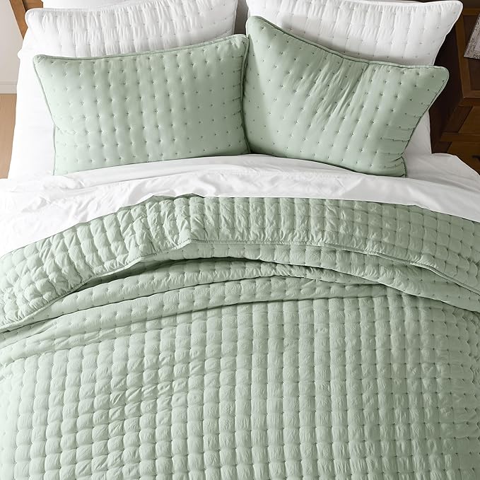 WDCOZY Sage Green Queen Size Quilts Bedding Sets with 2 Pillow Shams, Lightweight Soft Bedspread Coverlet, Quilted Blanket Thin Comforter Bed Cover for All Season, 3 Pieces, 90x90 inches