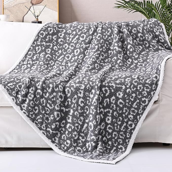 Panku Ultra Soft Leopard Throw Blanket, Cozy Knit Warm Cheetah Fleece Blankets for Couch and Sofa, Knit Reversiable Luxury Fluffy Blanket Throw (50x60 Inches, Snow Light Grey)