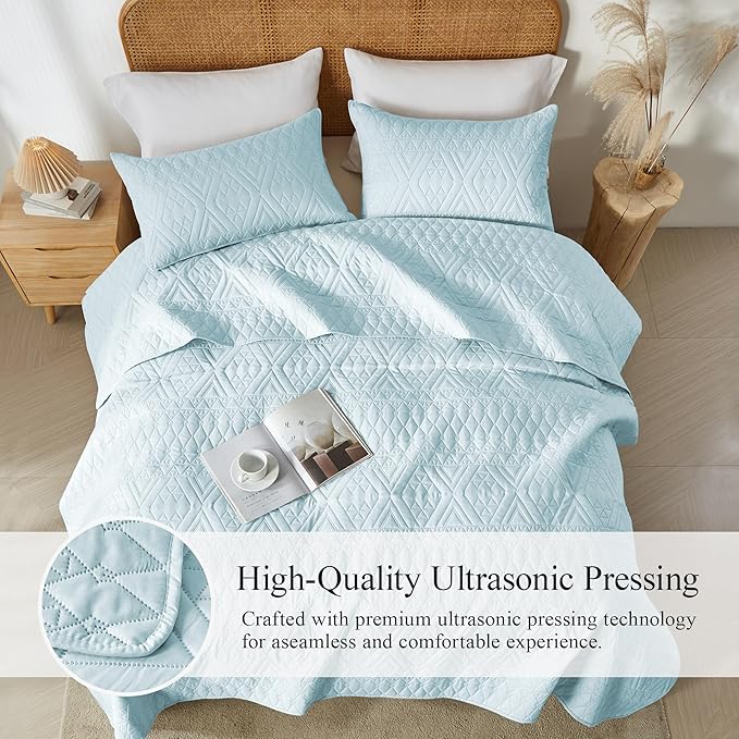 akkialla Full/Queen Size Quilt Bedding Set,Sky Blue Lightweight Microfiber Soft Bedspread,Modern Style Geoetric Pattern Coverlet Set for All Seasons,3 Piece(1 Quilt,2 Pillow Shams)