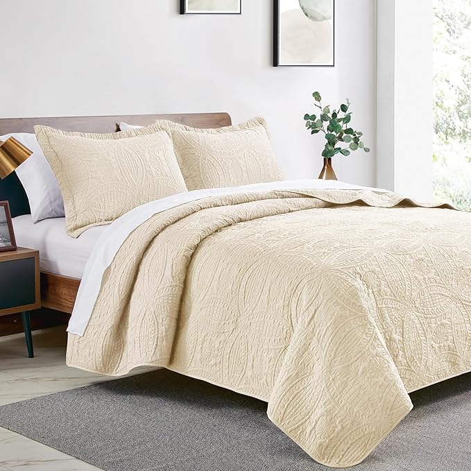 Love's cabin Quilts for Queen Bed Beige Bedspreads Bedding Set - Summer Lightweight Bedspread Comforter - Coin Pattern Bedding Coverlet for All Season - 3 Pieces (1 Quilt, 2 Pillow Shams)
