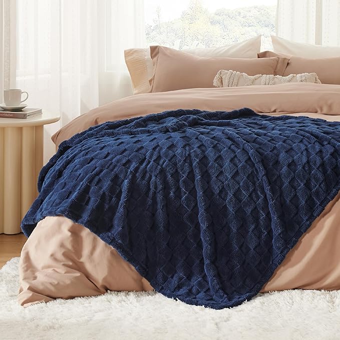Bedsure GentleSoft Twin Blanket for Bed Navy - Super Soft Cozy Blankets for Women Men Girls, Cute Fuzzy Fleece Throws for Bedroom Couch, 60x80 Inches
