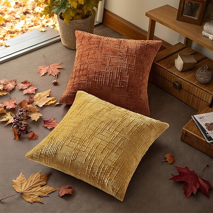 decorUhome Spring Rust Chenille Throw Pillow Covers 20x20 Set of 2 Textured Soft Cozy Slubby Couch Pillow Covers Modern Farmhouse Boho Decorative Pillow Cases for Bed Sofa Living Room