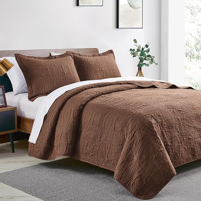 Love's cabin Quilts for Queen Bed Brown Bedspreads Bedding Set - Lightweight Bedspread Comforter - Coin Pattern Bedding Coverlet for All Season - 3 Pieces (1 Quilt, 2 Pillow Shams)