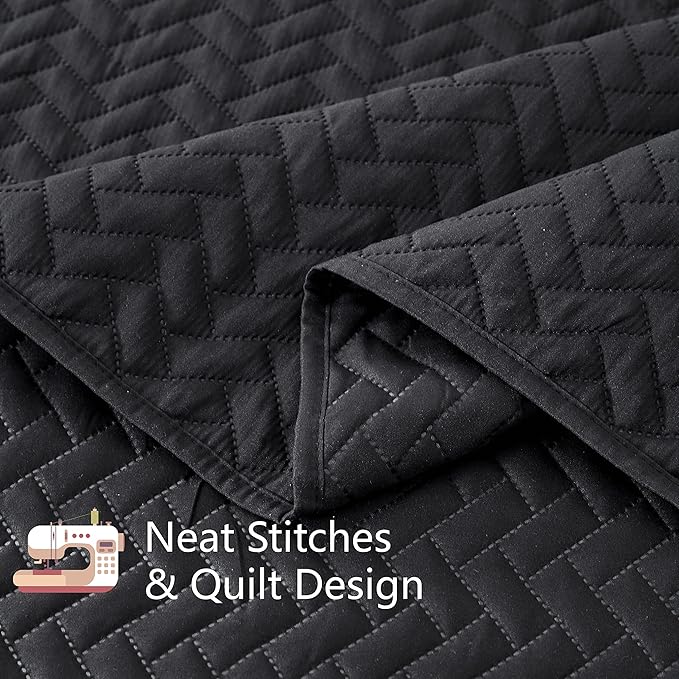 Maple&Stone Quilt Set Twin/Twin XL, Lightweight Black Bedspread Ultrasonic Chevron Pattern Light Coverlet for All Season Comforter Bedding Decor - 2 Piece Twin Extra Long Bed Cover Sets
