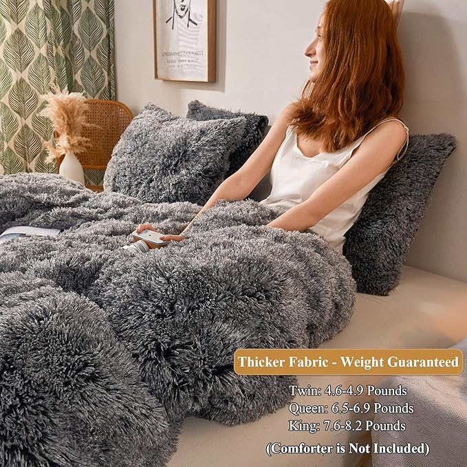 XeGe Plush Shaggy Duvet Cover Set, Luxury Ultra Soft Crystal Velvet Fluffy Bedding Sets 3 Pieces(1 Furry Faux Fur Comforter Cover + 2 Fuzzy Faux Fur Pillow Cases), Zipper Closure(Queen, Black Ombre)