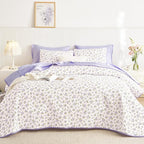 Wake In Cloud - Floral Quilt Set, Coquette Cottagecore Shabby Chic Flower Pattern for Women Teen Girls, Reversible Lightweight Bedspread Coverlet, 3 Pieces, White Purple, Twin/Twin XL Size