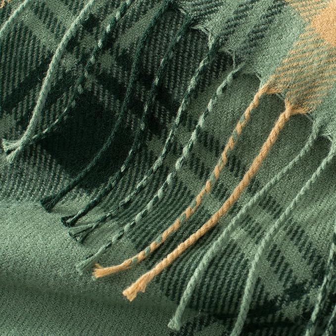 Green Plaid Throw Blanket for Couch,50"X60" Super Soft Cozy Warm Home Decorative Throws with Tassels for Bed Sofa Picnic