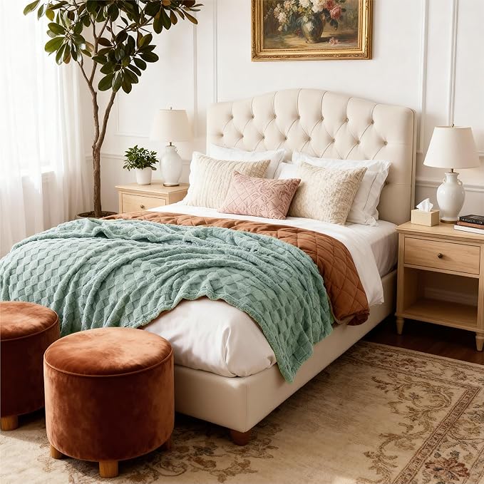 Bedsure GentleSoft King Size Blanket for Bed - Super Soft Cozy Blankets for Women Men Girls, Large Fuzzy Fleece Throw for Bedroom Decor, Sage Green,108x90 Inches