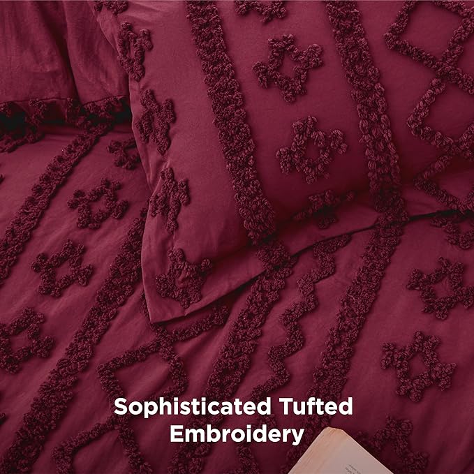 Bedsure Tufted Boho Comforter Set Twin Size - Burgundy Boho Bed Set, GentleSoft™ 2 Pieces Farmhouse Shabby Chic Embroidery Bedding, Gifts for Woman, Soft Jacquard Twin Comforter for All Seasons