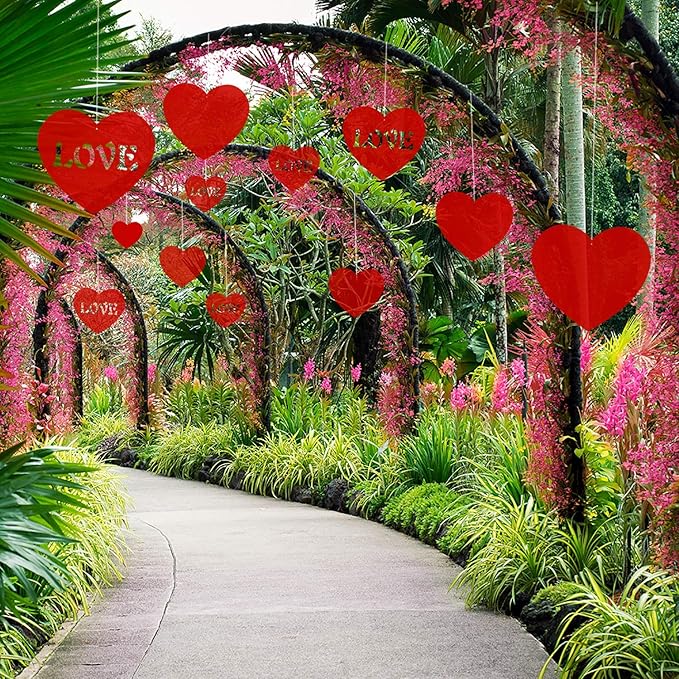 TUPARKA 25 Pcs Valentine's Lawn Decorations，Hanging Hearts for Valentine' Day Decoration Wedding and Party Supplies, Mixed Size