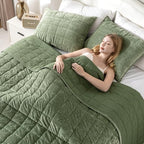 Oversized King Greek Velvet Quilt Set, 3× Softer Luxe Sheen, 100% Cotton Backing, 150GSM Down-Alternative Fill, Extra-Wide 112×106" Hotel-Style Luxury Coverage (1 Quilt + 2 Pillow Shams), Loden Green