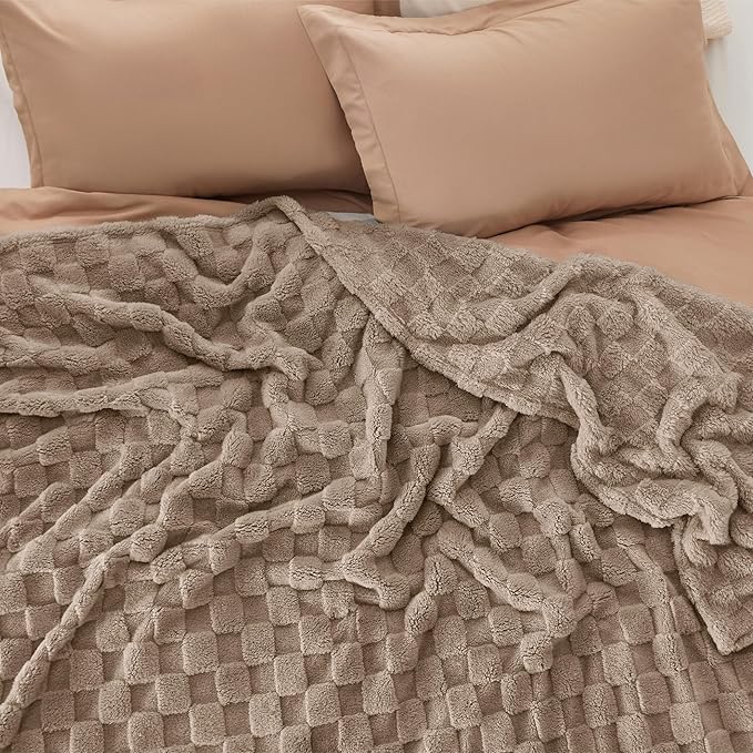 Bedsure GentleSoft Full Size Blankets for Bed Light Brown - Super Soft Cozy Fleece Blanket for Women Men Girls, Large Fuzzy Throws for Bedroom Decor, 84x90 Inches