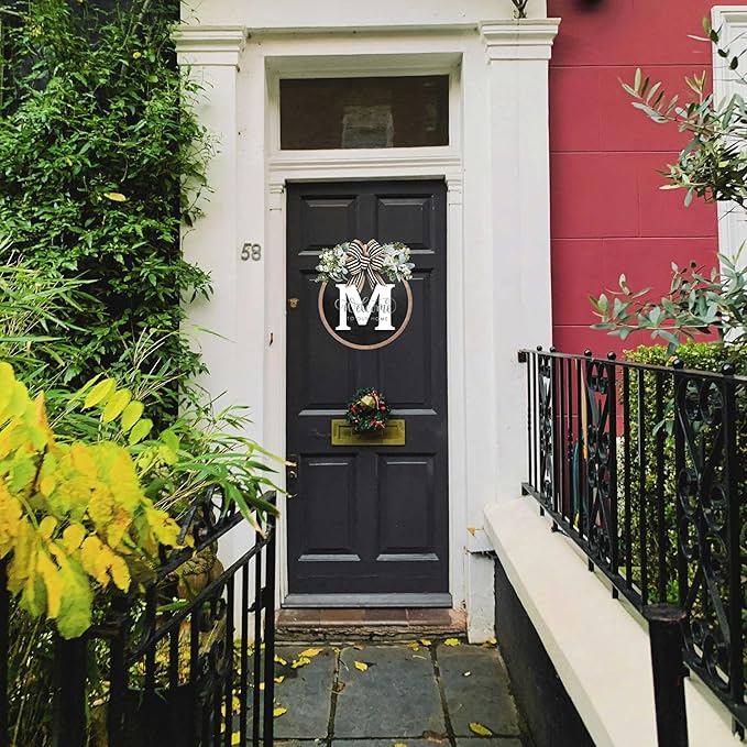 Circular Surname Front Door Welcome Sign - 26 Letter House Wreath, Front Porch Decorations, Year-Round Home Decor (M)