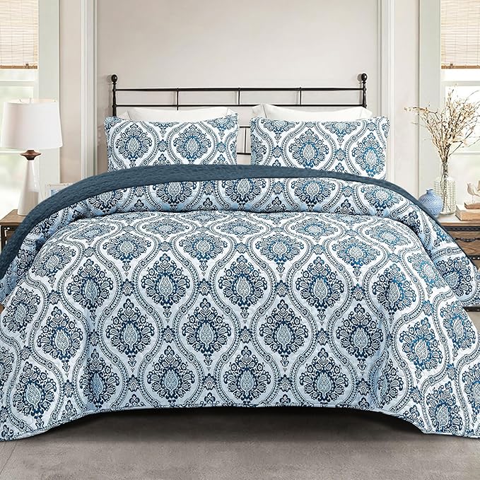 Exclusivo Mezcla Reversible Boho Quilts King Size, Blue Bedspreads Lightweight Coverlet All Season Damask Quilt Bedding Set with Printed Floral Pattern (1 Quilt, 2 Pillow Shams)