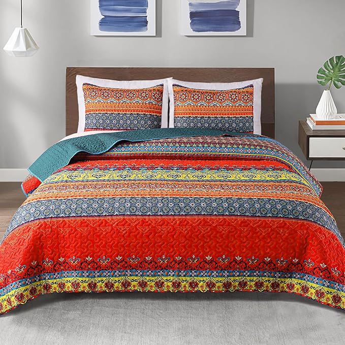 Exclusivo Mezcla Reversible Boho Quilts Queen Size, Blue Bedspreads Lightweight Coverlet All Season Bohemian Quilt Bedding Set with Printed Floral Pattern (1 Quilt, 2 Pillow Shams)