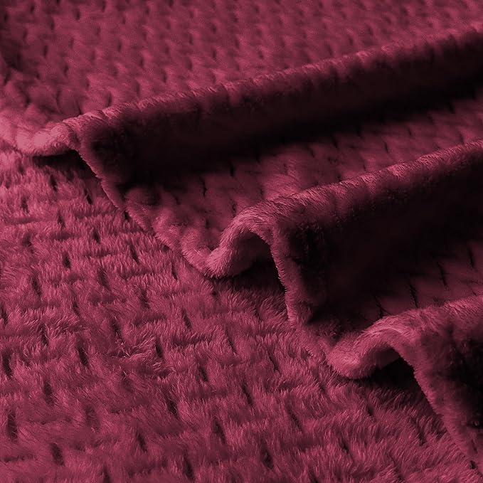 Oversized King Fleece Blanket 120x138 Inches, Seamless Soft Cozy 3D Jacquard Flannel Blanket 10'x11.5' Extra Large for Bed, Sofa, Couch, Travel & Camping, California King Throw, Burgandy Red Leaf