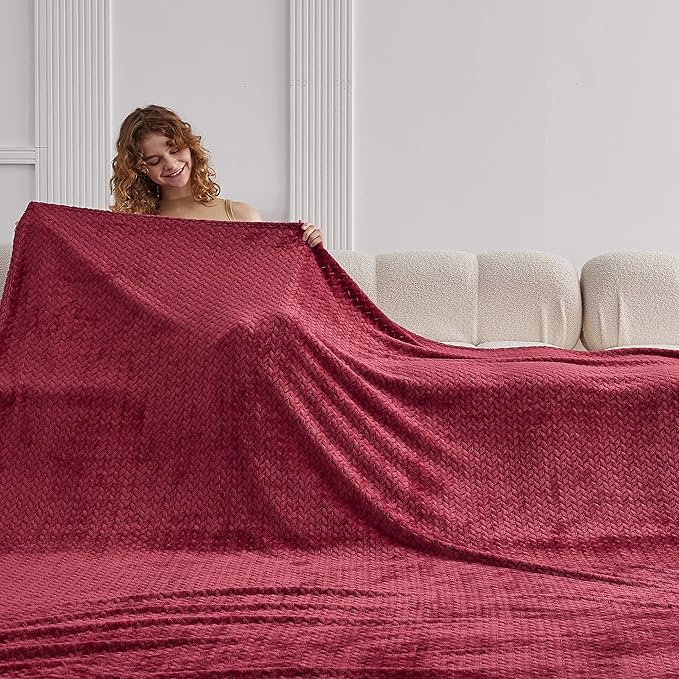 Oversized King Fleece Blanket 120x138 Inches, Seamless Soft Cozy 3D Jacquard Flannel Blanket 10'x11.5' Extra Large for Bed, Sofa, Couch, Travel & Camping, California King Throw, Burgandy Red Leaf