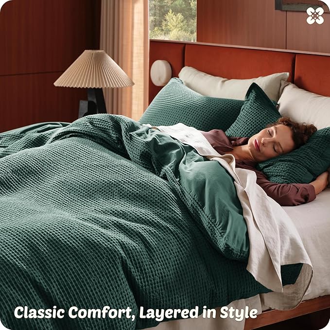 Bedsure Cotton Duvet Cover Queen - 100% Cotton Waffle Weave Forest Green Duvet Cover Queen Size, GentleSoft™ and Breathable Bedding Set for All Season, 3 Pieces, 90"x90"