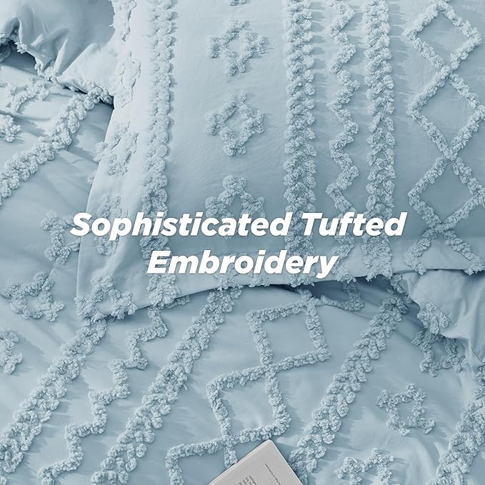 Bedsure Tufted Boho Comforter Set King Size - Light Blue Boho Bed Set, GentleSoft™ 3 Pieces Farmhouse Shabby Chic Embroidery Bedding, Gifts for Woman, Soft Jacquard King Comforter for All Seasons