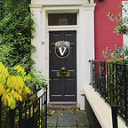 Circular Surname Front Door Welcome Sign - 26 Letter House Wreath, Front Porch Decorations, Year-Round Home Decor (V)