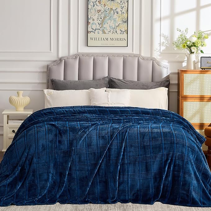Oversized King Fleece Blanket 120x120 Inches, Seamless Soft Cozy 3D Jacquard Flannel Blanket 10'x10' Extra Large for Bed, Sofa, Couch, Travel & Camping, California King Throw, Blue
